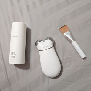 NuFace White Toning Device with Gel and Brush